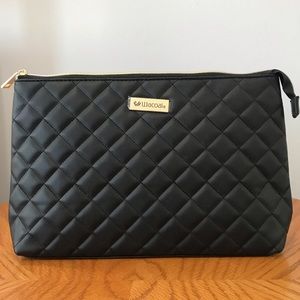 Wacoal Black Quilted Cosmetic Bag